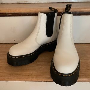 dr martens 2976 white, brand new!